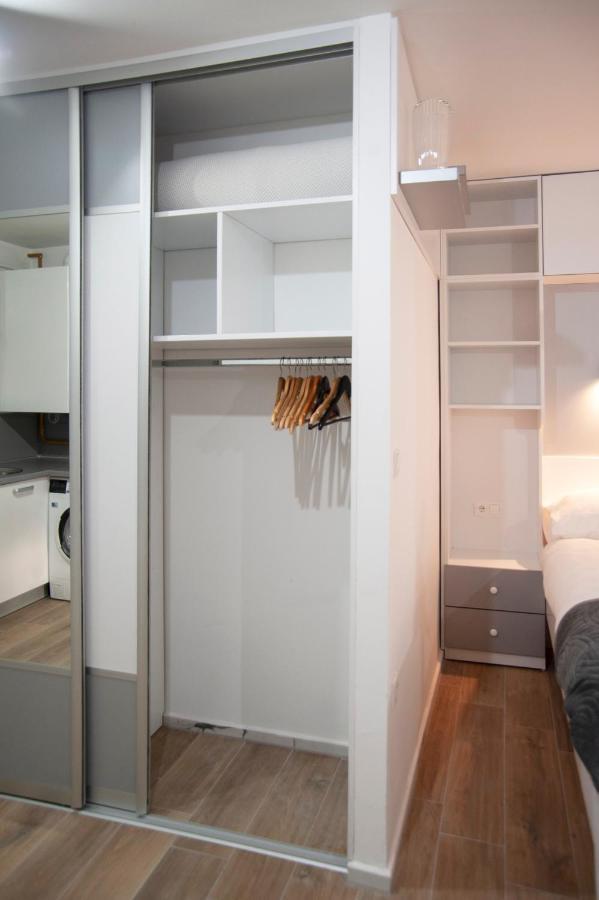 Studio Apartment Theatre View SJJ Exterior foto